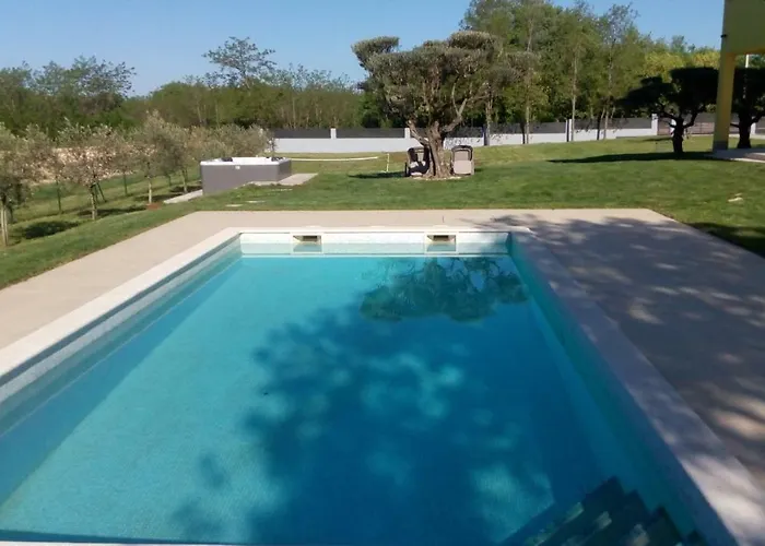 Villanova * Пореч