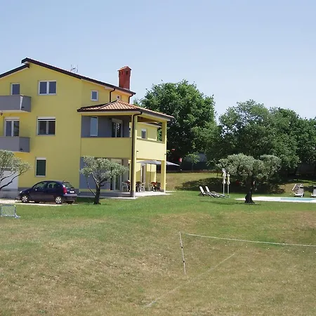 Villanova Apartment *