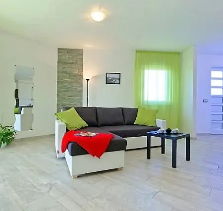 Villanova Apartment